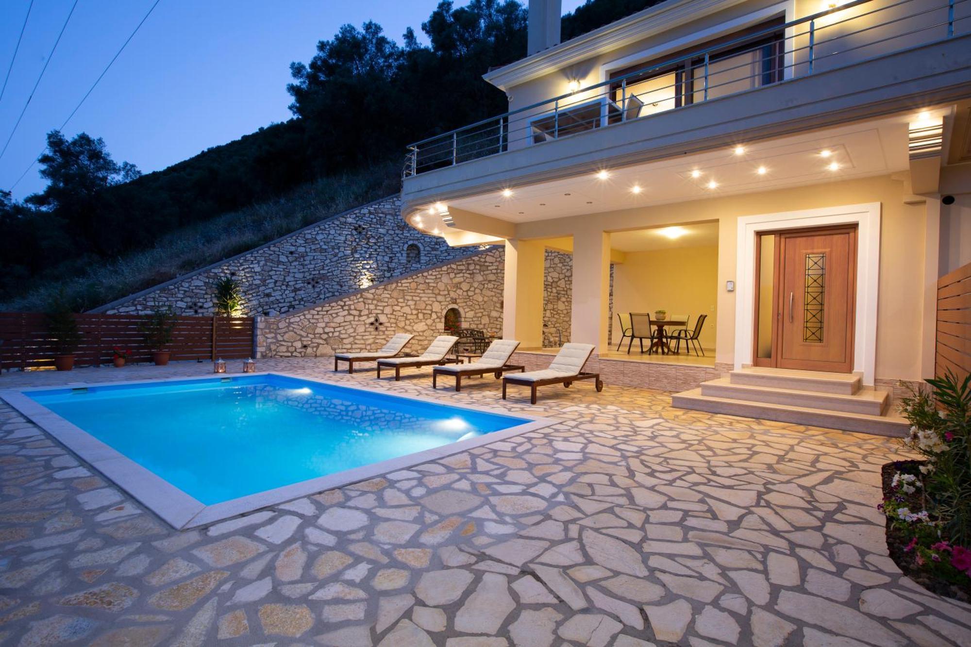 Neora * Agios Christoforos (Lefkada)