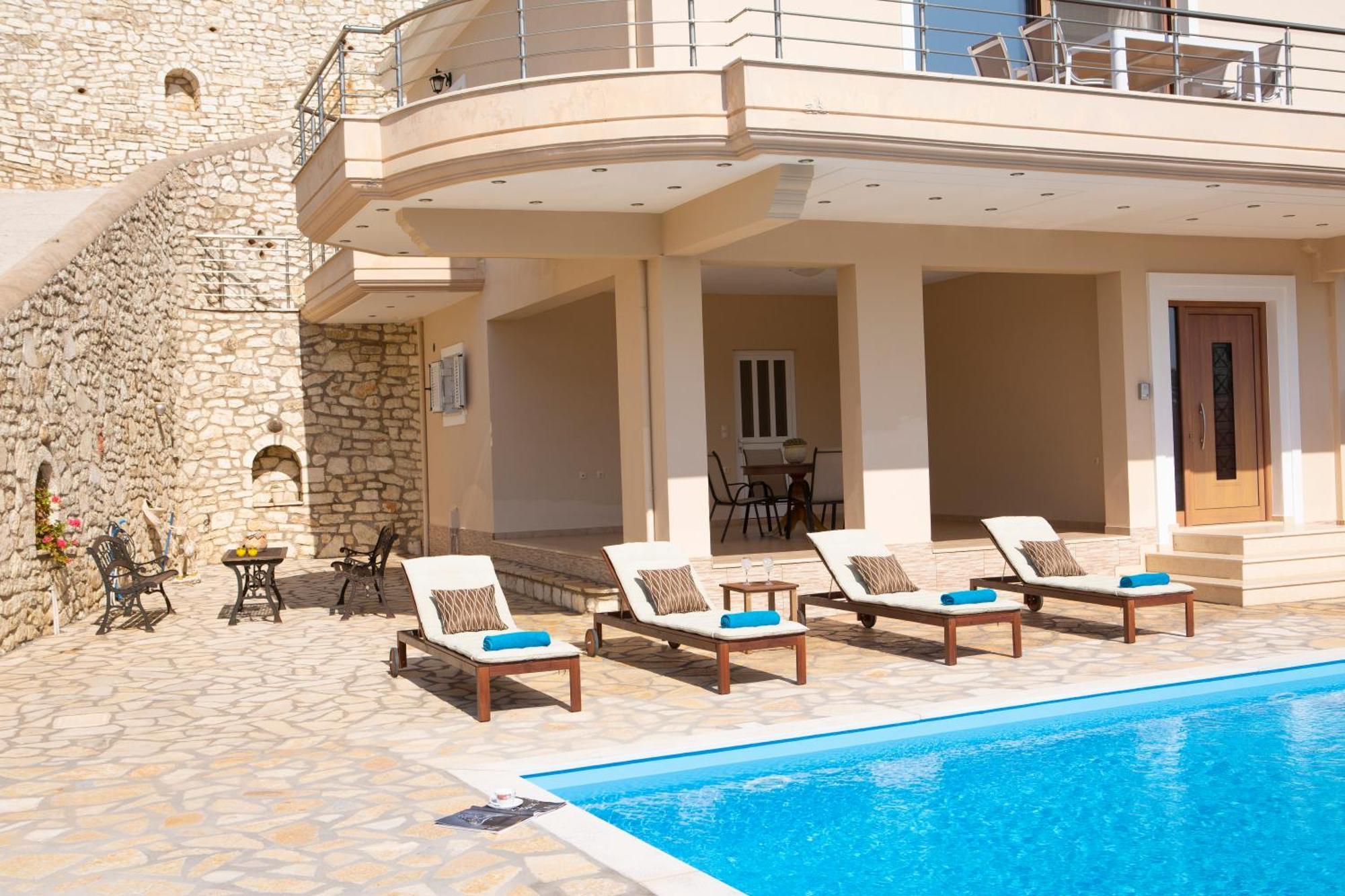 Neora Villa